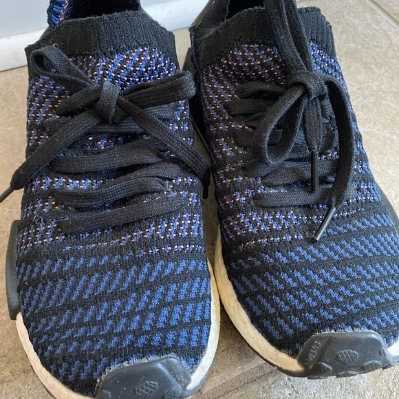 Adidas NMD Flyknit (7.5) - Picture 2 of 7